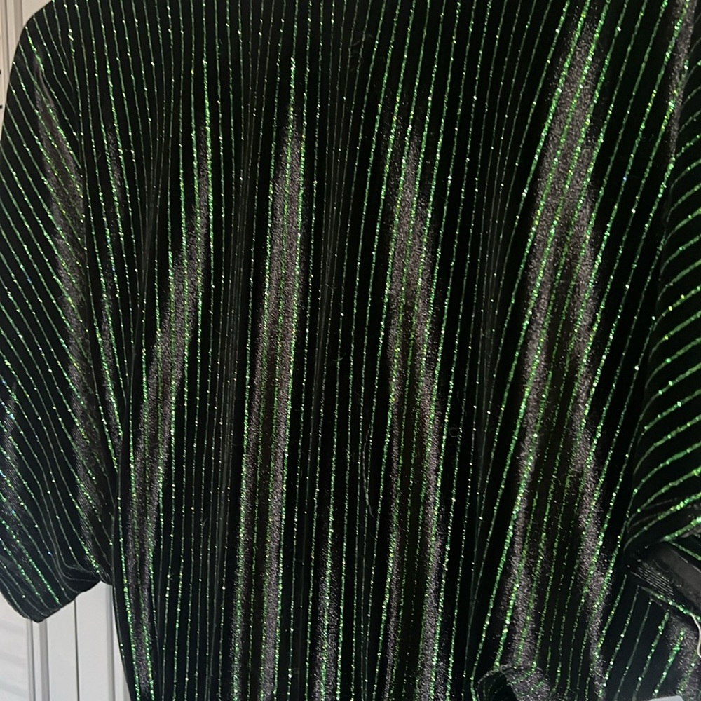 Flounce London : Black and Green Wrap Dress - 6 - Picture 8 of 10